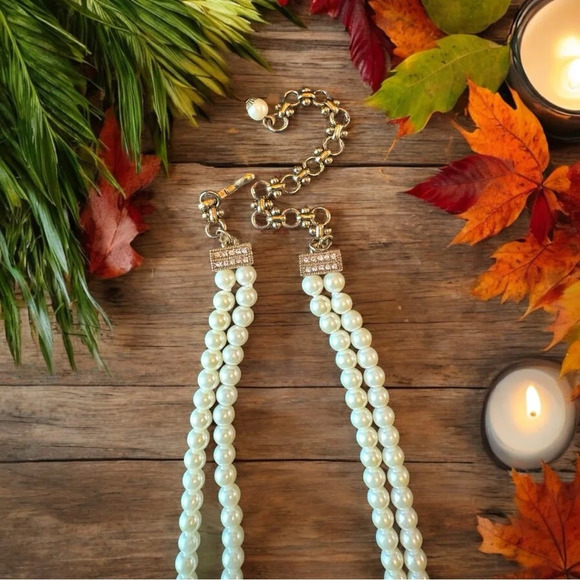 HEIDI DAUS Beaded Faux Pearl Statement Necklace - Picture 4 of 9